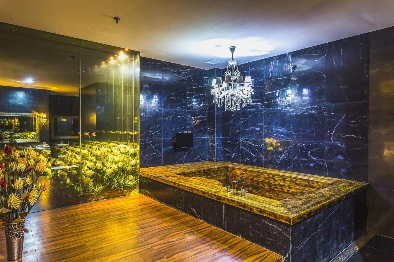 Qingdao Heng Bo Hotel Экстерьер фото